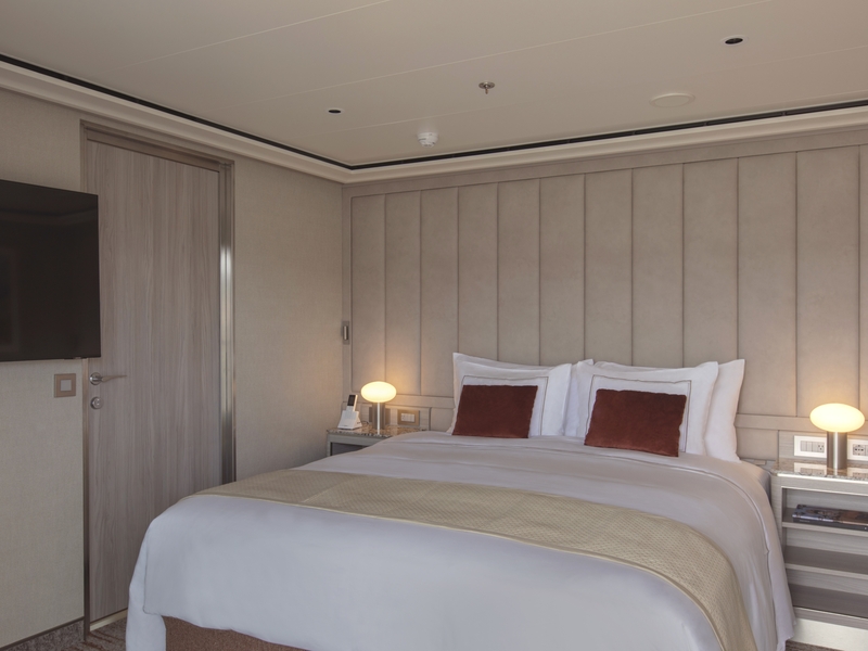 Signature Suite